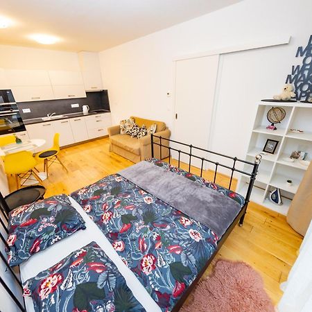 Lovely Studio Apartment, Free Parking 1,55 Hight 布拉格 外观 照片