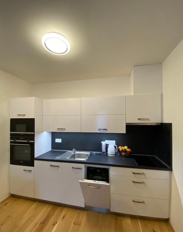 Lovely Studio Apartment, Free Parking 1,55 Hight 布拉格 外观 照片