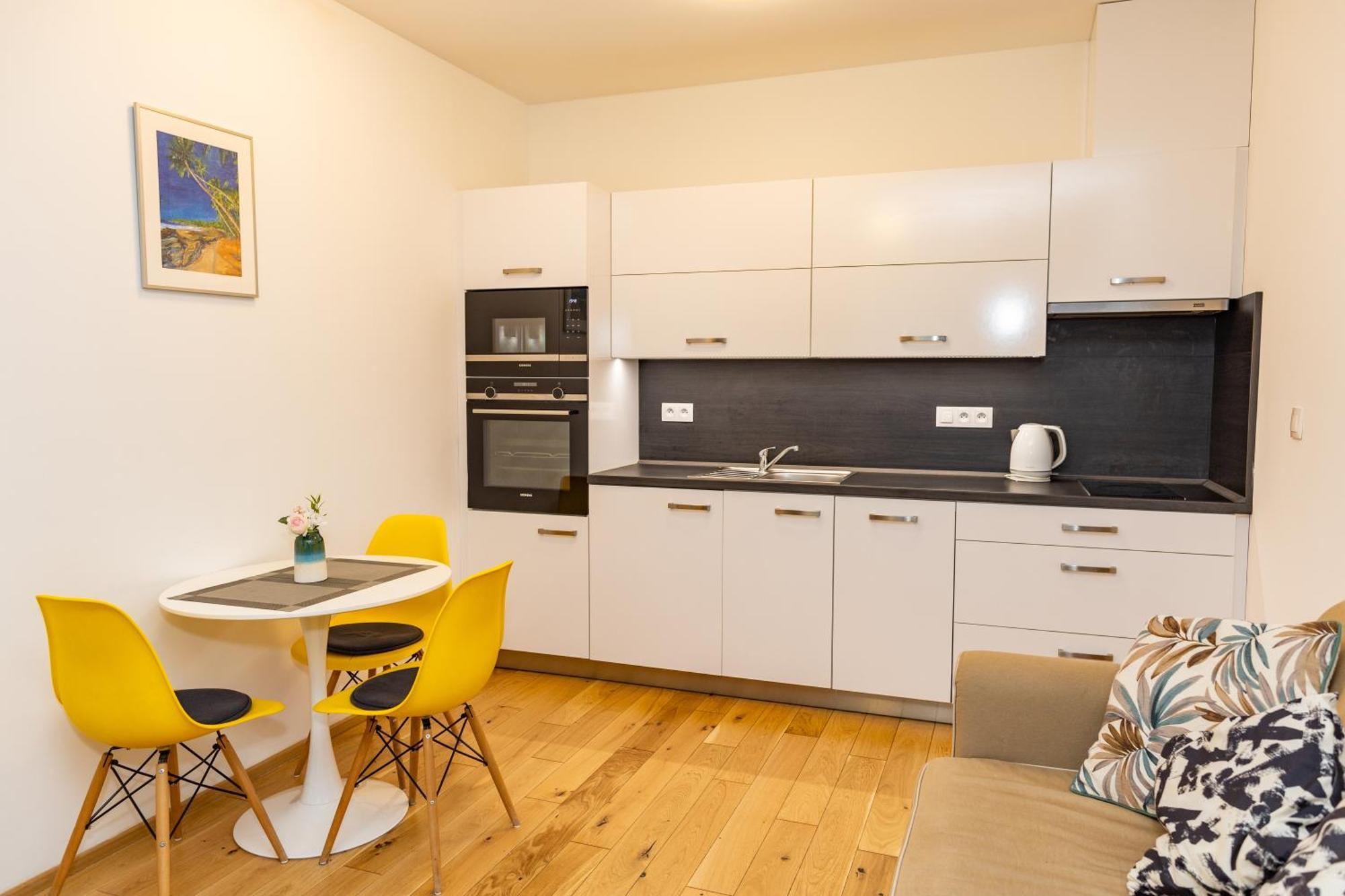 Lovely Studio Apartment, Free Parking 1,55 Hight 布拉格 外观 照片